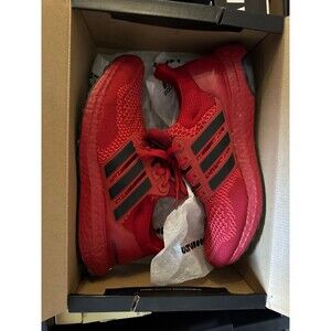 Adidas Men’s 8.5 Ultraboost Huskers running shoes